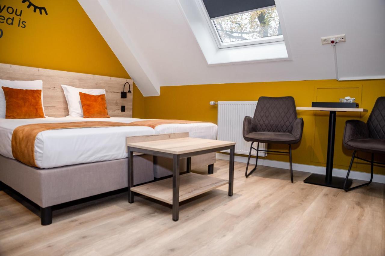 Hotel Onder De Linden Roden Eksteriør billede