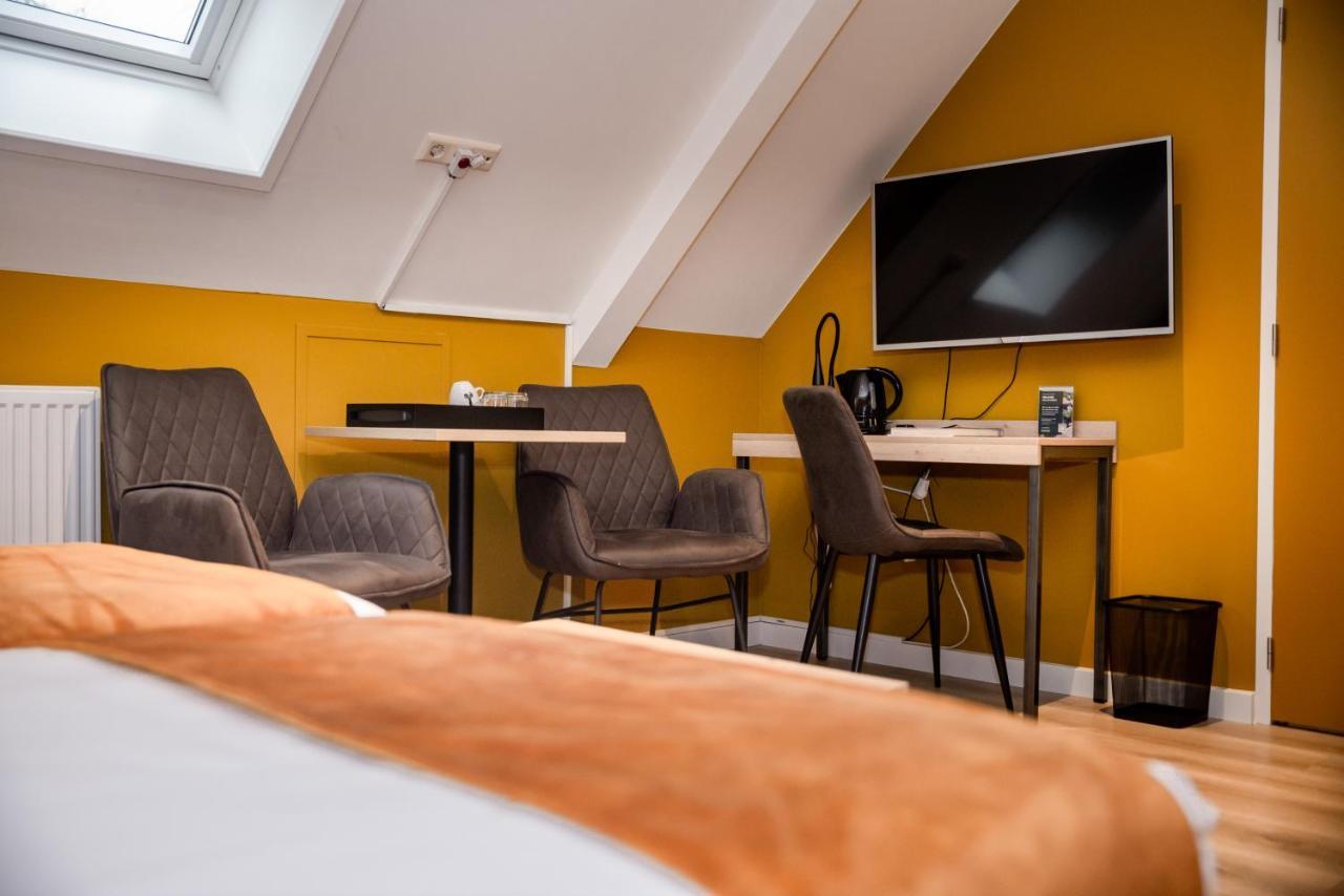Hotel Onder De Linden Roden Eksteriør billede