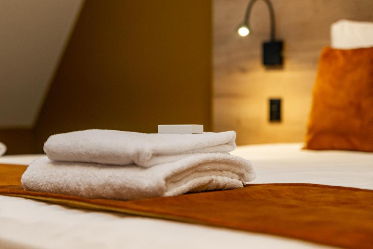 Hotel Onder De Linden Roden Eksteriør billede